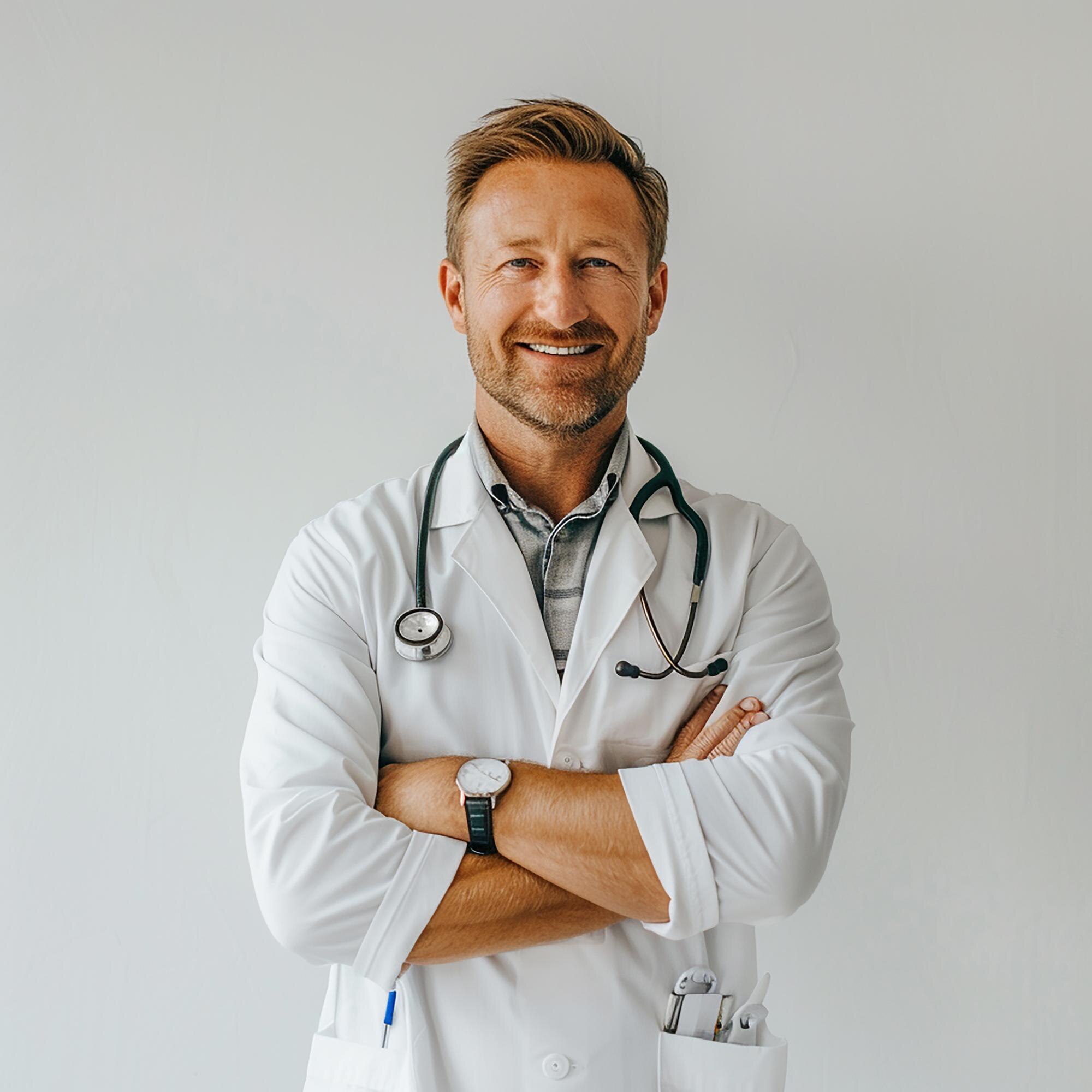 Dr. Julian Vaud